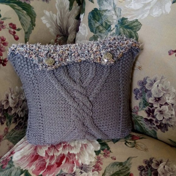 Hand Crafted Knit Throw Pillow Cable Metal Button Gray Cable Home Decor Cab… - Picture 1 of 7